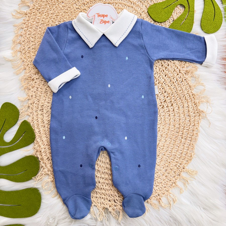 Macacão Tricotil (Tricot 100% Algodão) com Gola e Bordado - Azul Jeans Bolinhas